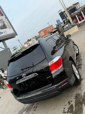 Toyota Highlander 2012 Black