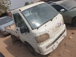 Daihatsu Hijet 2005. White