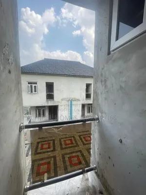 3bdrm Duplex in Sea Side Estate, Ado / Ajah for rent