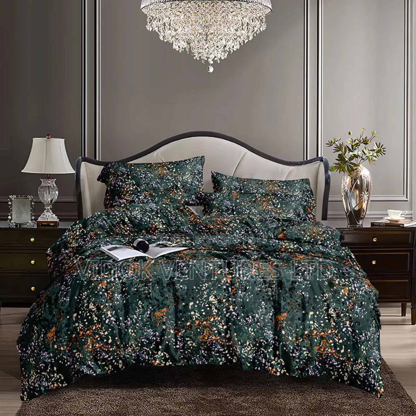 Complete Duvet Set. 1 Bedsheet, 4 Pillowcases Duvet Quality Material