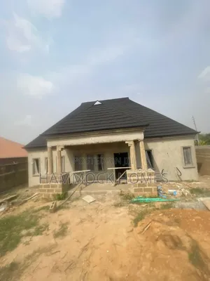 4bdrm Bungalow in Isokan Estate, Akobo for sale