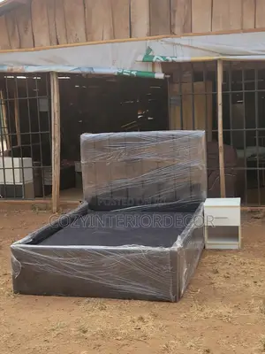 4 and Half X 6ft Bedframe With Side Shelf