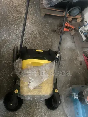 Karcher S 650 Manual Push Sweeper.