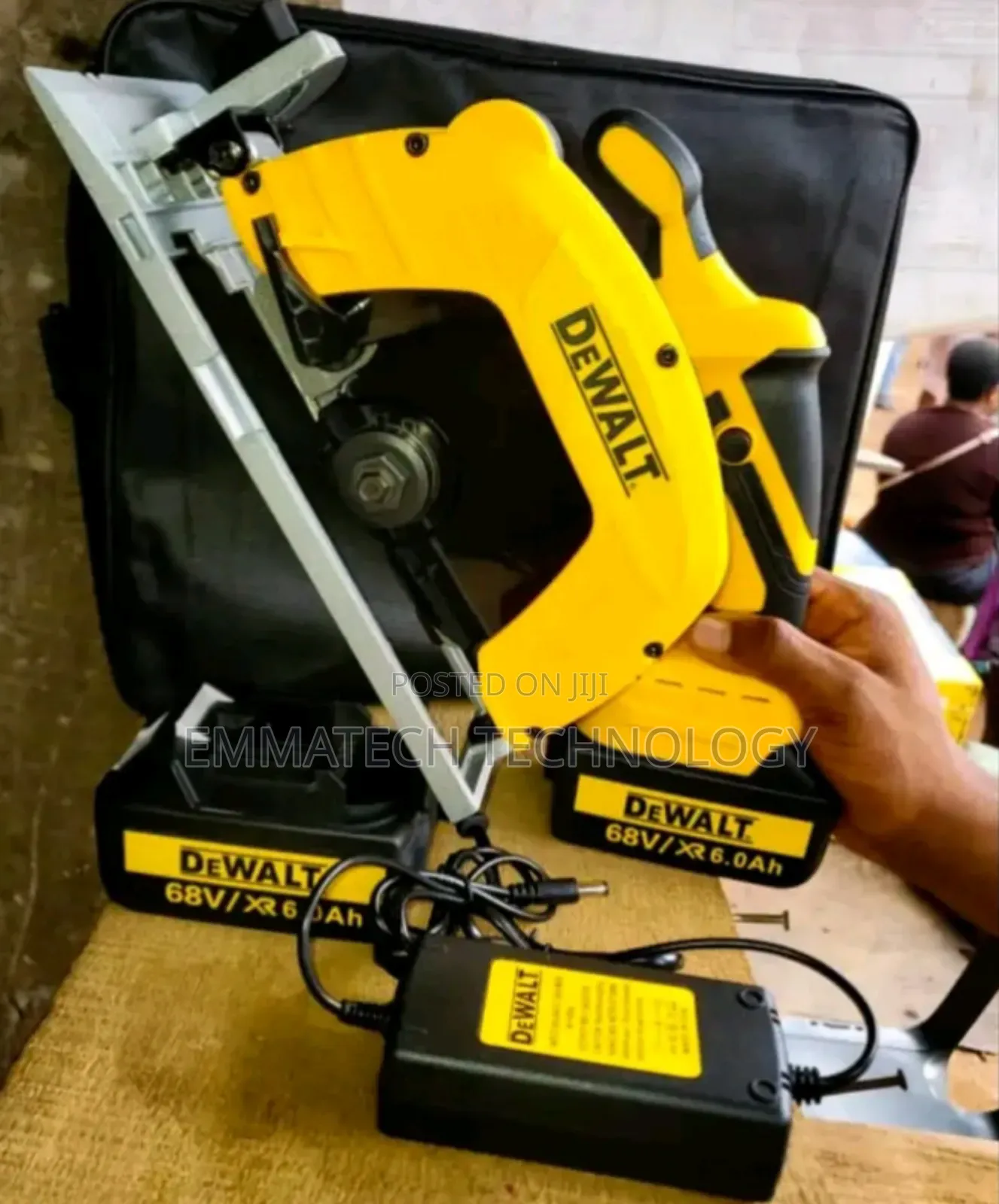 Dewalt Cordless Circular Saw Machine