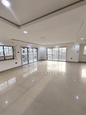 3bdrm Apartment in Ikeja Gra for rent