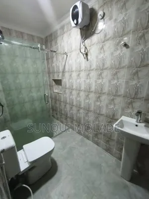 3bdrm Apartment in Ikeja Gra for rent