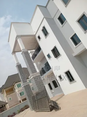 3bdrm Block of Flats in Guzape District for sale