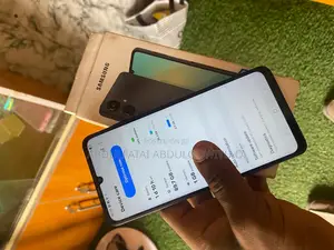 Samsung Galaxy A06 128 GB