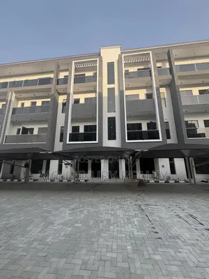 4bdrm Apartment in Victoria Island for rent