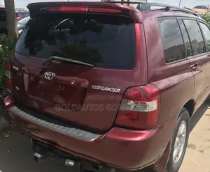 Toyota Highlander V6 2005 Red