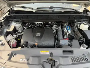 Toyota Highlander Platinum AWD 2020 Silver