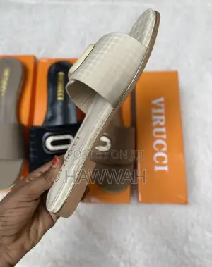 Virucci Ladies Flat Shoe
