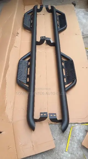 Toyota Tacoma 2022 Offload Side Step Available