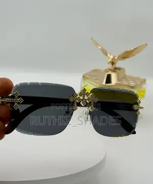 Cartier Eyewear Accessories 