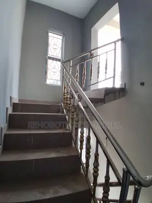 2bdrm Apartment in 7Up Road Oluyole, for rent