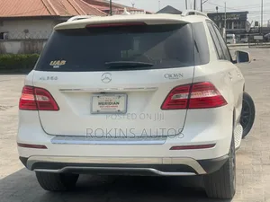 Mercedes-Benz M Class ML350 4MATIC 4dr SUV AWD (3.5L 6cyl 7A) 2014
