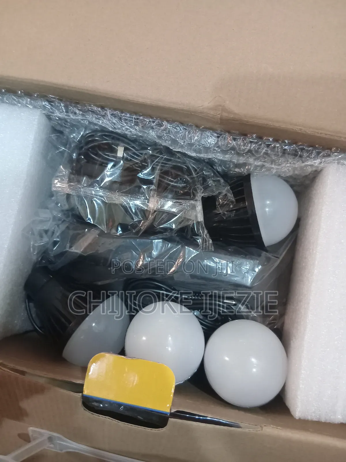 Solar Generator With Bulbs