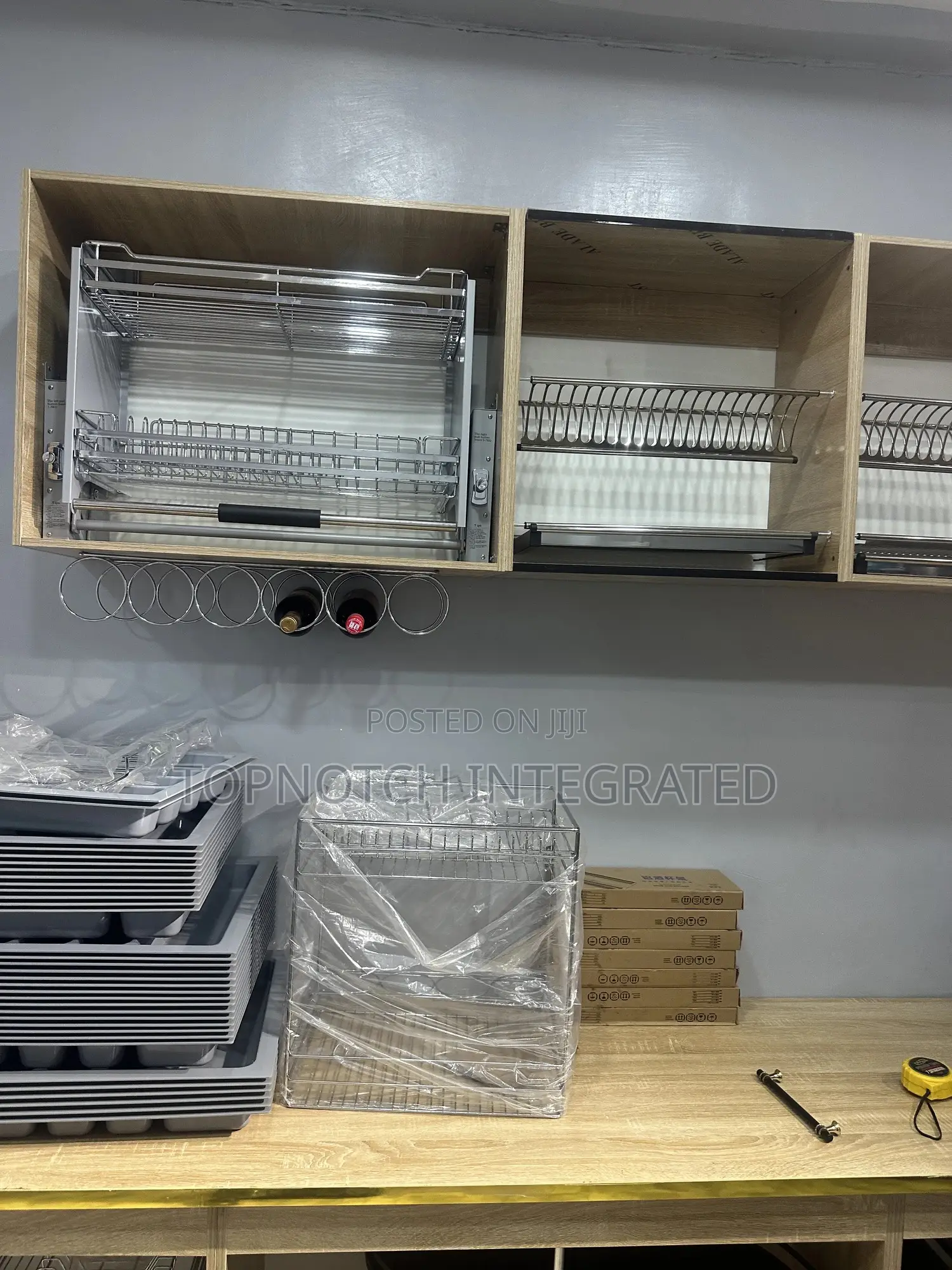 Modern Kitchen Accessories Like Pantry,Magic Corner,Plateandpot Racks