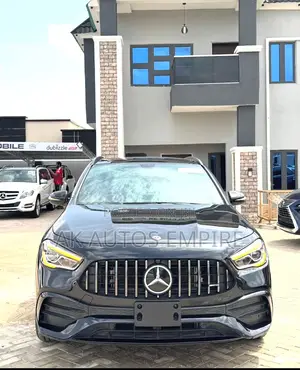 Mercedes-Benz GLA-Class 2022 Black