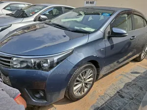 Toyota Corolla Altis 2015 Blue