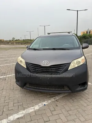 Toyota Sienna LE 7 Passenger 2012 Gray