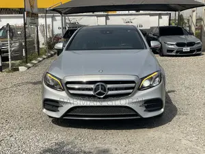 Mercedes-Benz E300 Base RWD Sedan (2.0L 4cyl 9A) 2017 Silver