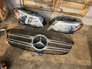 Gle350 2018 Headlight and Grill