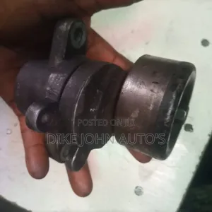 Belt Adjuster for Nissan Murano, Pathfinder, Maxima, Quest 2015