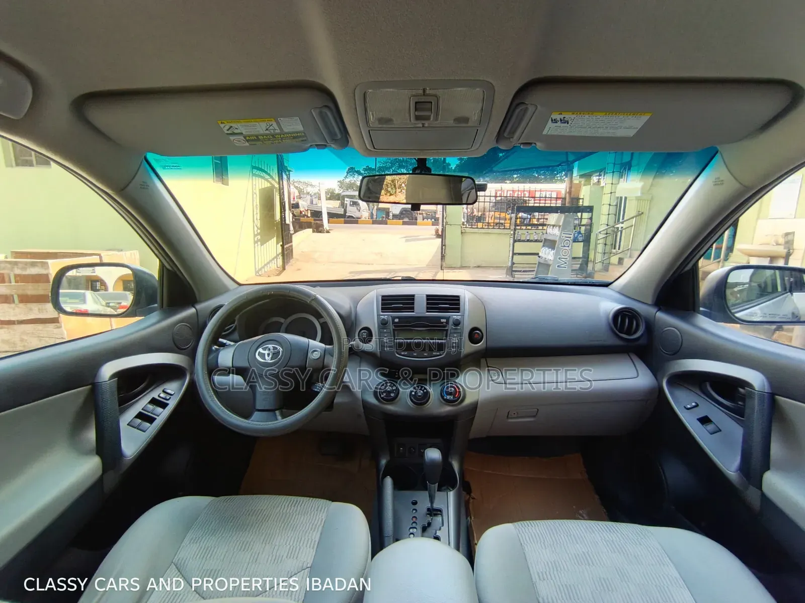 Toyota RAV4 3.5 2011 Silver