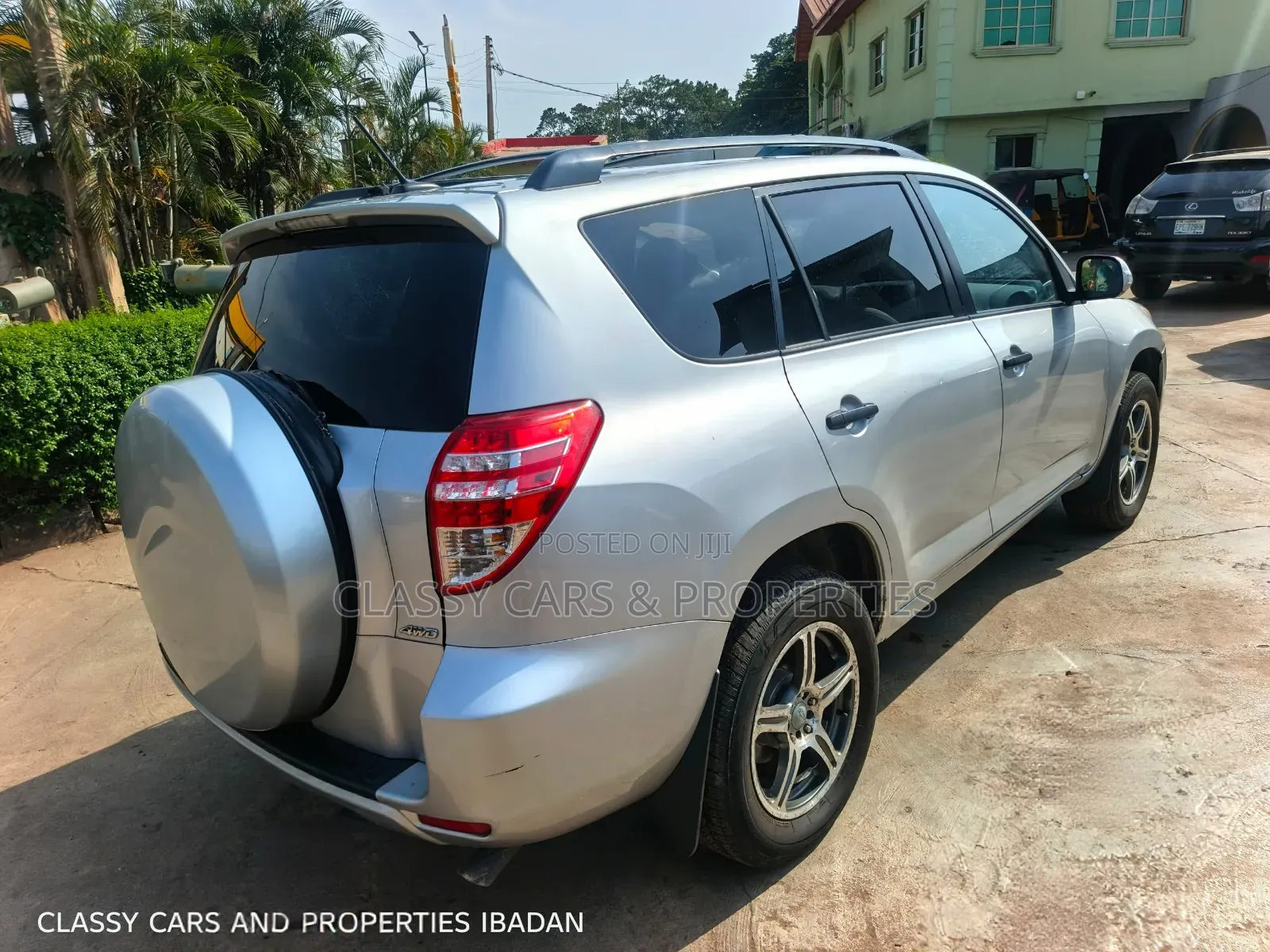 Toyota RAV4 3.5 2011 Silver