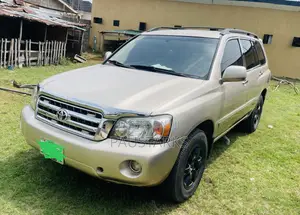 Toyota Highlander Sport 2006 Gold