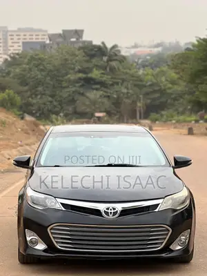 Toyota Avalon Limited 4dr Sedan (3.5L 6cyl 6A) 2015 Black