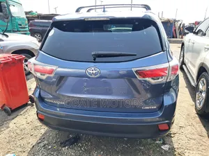 Toyota Highlander Limited Platinum V6 4x4 (3.5L 6cyl 6A) 2016 Blue