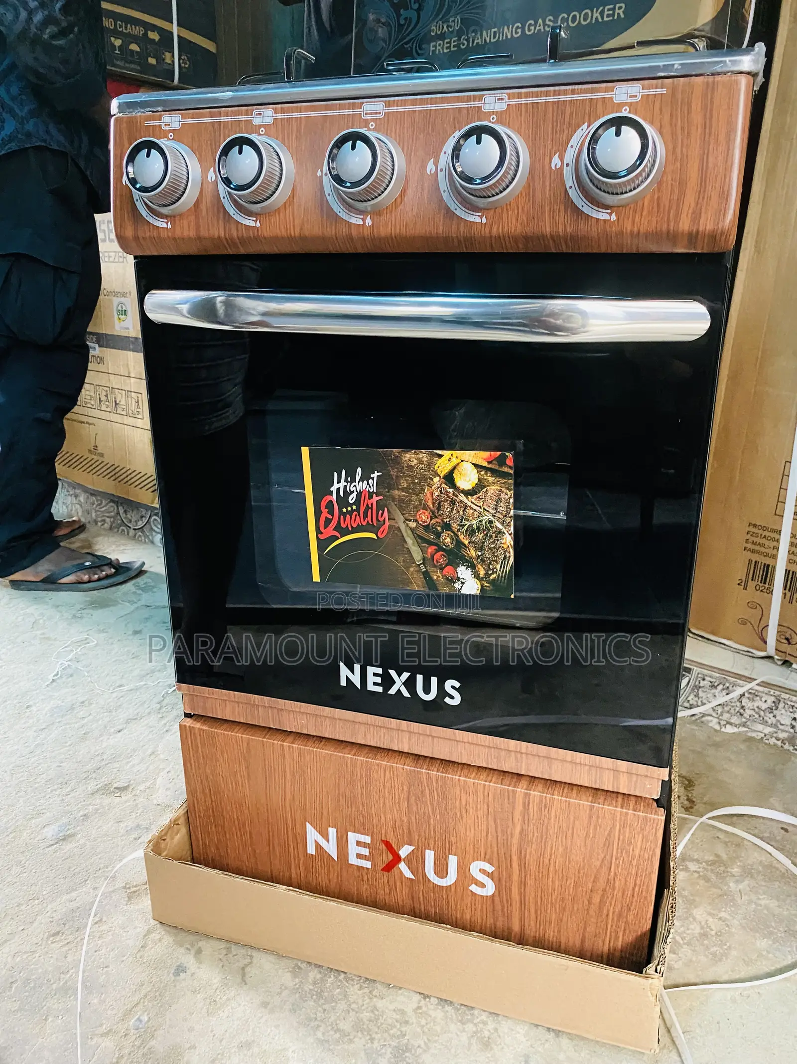 Maxi Gas Cooker With Four Burners