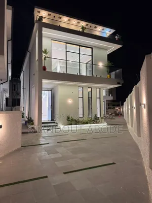 5bdrm Duplex in Inside An Estate, Chevron for sale