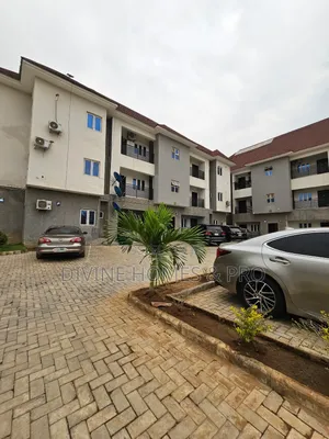 3bdrm Block of Flats in Jahi Gilmore Abuja for rent