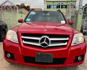 Mercedes-Benz GLK-Class 2011 Red