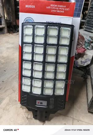 600 Watts Solar Street Light