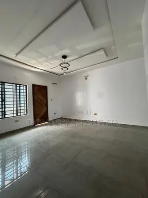 4bdrm Duplex in Agodi for sale