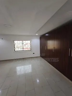 3bdrm Apartment in Ikeja Gra for rent