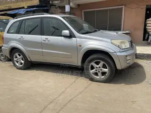 Toyota RAV4 1.8 2005 Silver