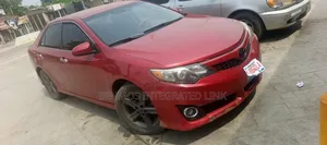 Toyota Camry SE 4dr Sedan (3.5L 6cyl 6A) 2014 Red