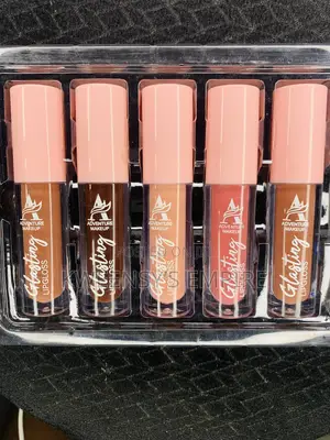 Adventure Makeup Glasting Lip Gloss