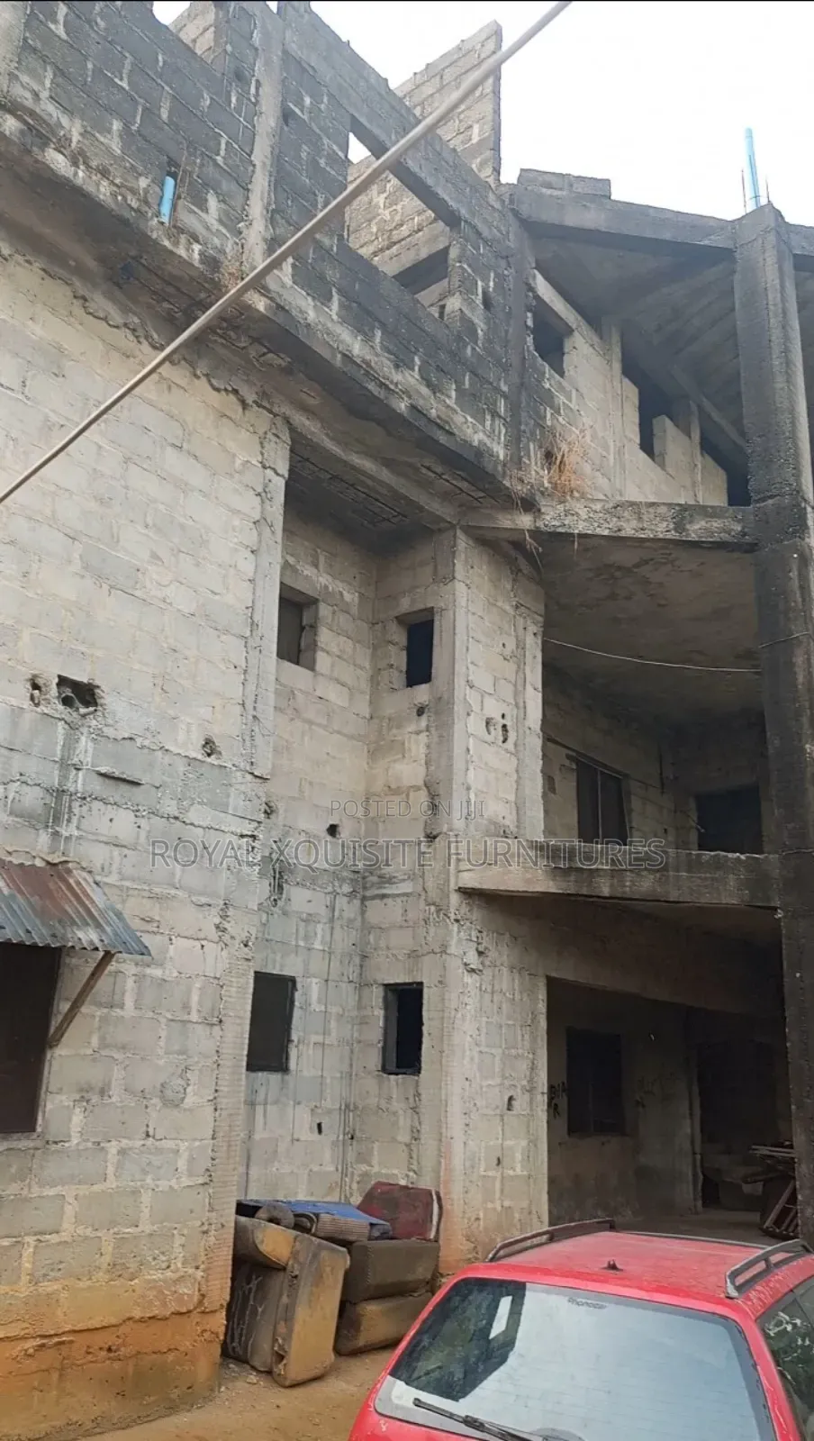 Uncompleted 40rooms Structure