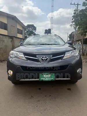 Toyota RAV4 XLE 4dr SUV (2.5L 4cyl 6A) 2015 Gray
