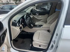 Mercedes-Benz GLC-Class 2018 White