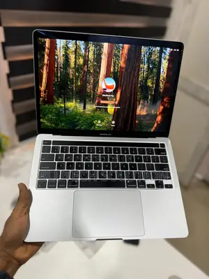 Laptop Apple MacBook Pro 2020 M1 8GB Apple M1 SSD 256GB