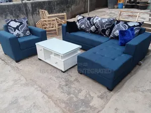 High Quality Sofa and Table
