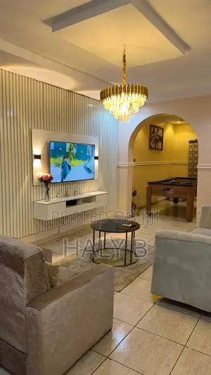 Newly Renovated 2 Bedroom Fully Furnished Apartment