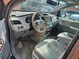 Toyota Sienna LE 7 Passenger 2011 Brown